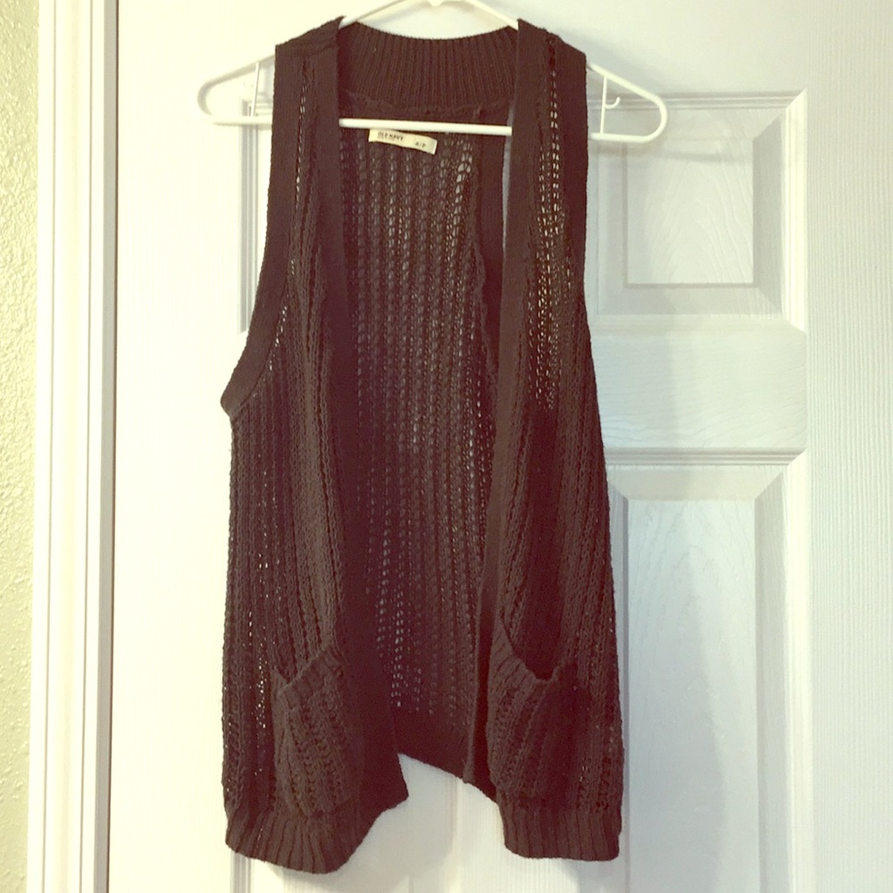 Sweater vest